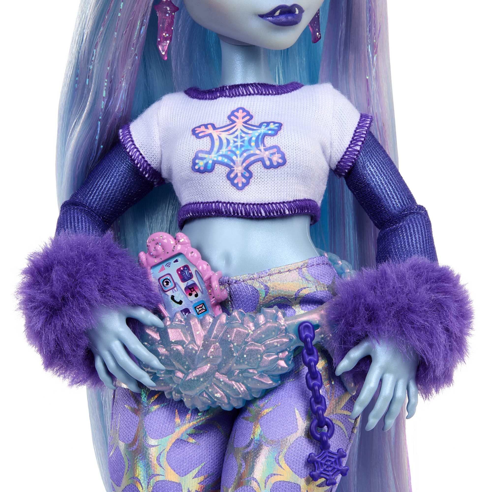 Monster High Monster High Doll, Abbey Bominable Yeti with Pet Mammoth Tundra & Accessories Including Furry Scarf & Snowflake Backpack
