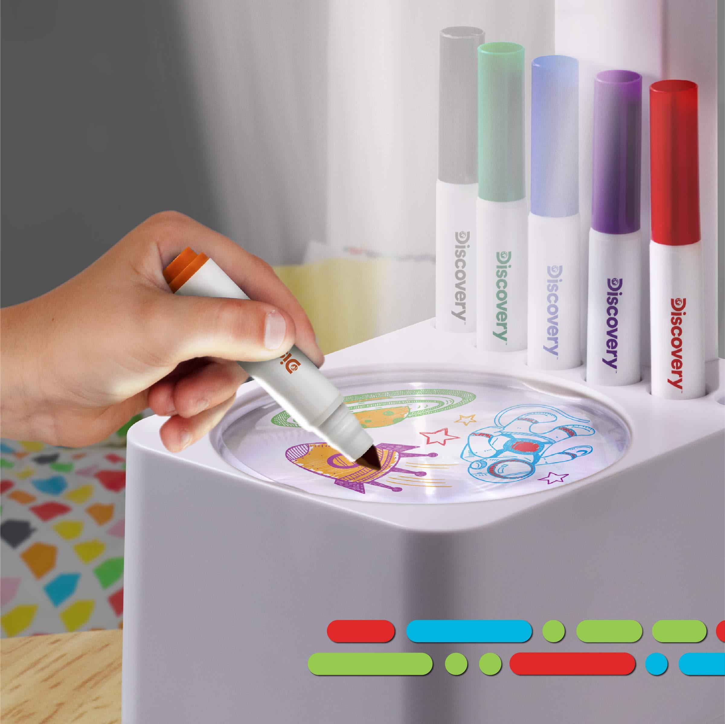 Discovery Kids Discovery Kids Art Projector with Six Dry Erase Markers and 10 Reusable Drawing Discs, Draw on Reusable Transparent Sheets, Magnify and Project Art onto Ceilings, Walls, and More