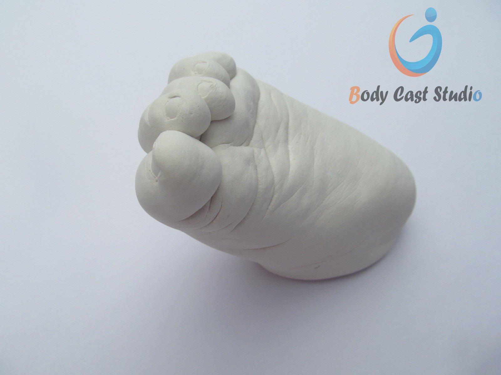 Body Cast Studio Baby Newborn 3D Hand Casting Moulding Kit | Gift Idea | Strictly for Newborns and up to 3 Years of Age | Handprint Footprint | Body Cast Studio (No Colour)
