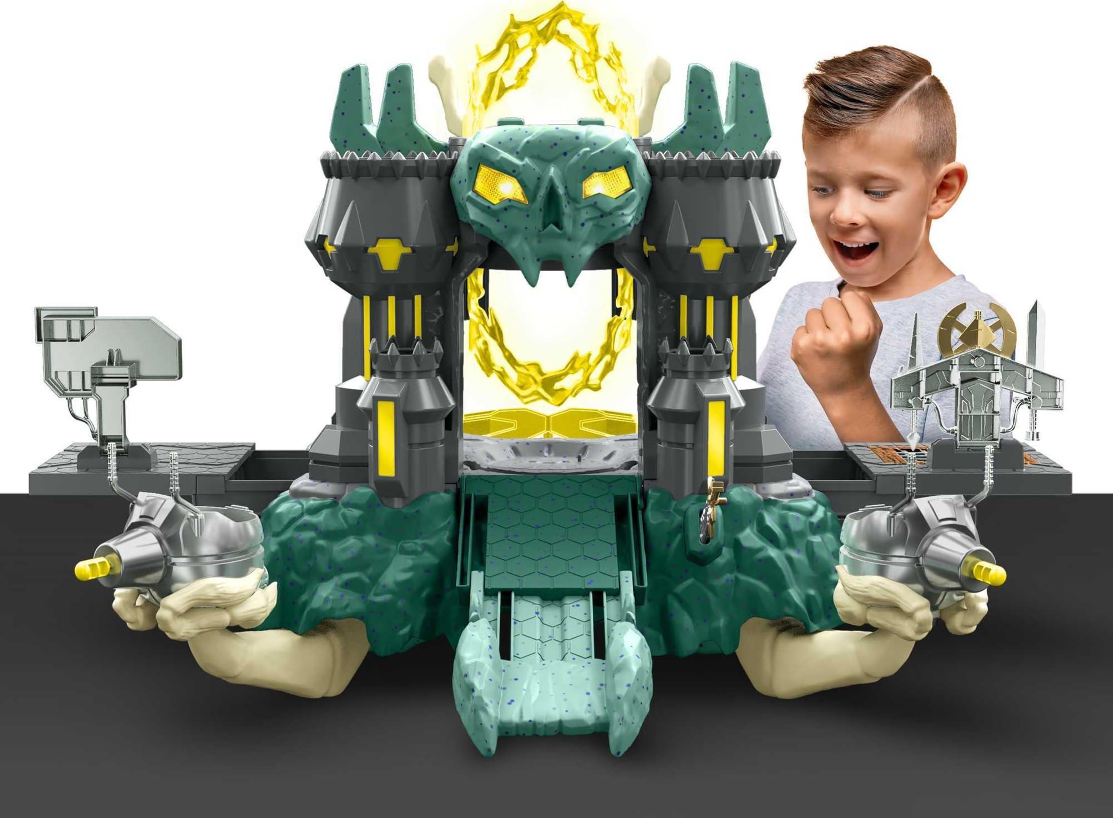 Masters of the Universe Masters of the Universe and He-Man Playset, MOTU Castle Grayskull with Drawbridge, Lights, 20 Sounds, Blasters