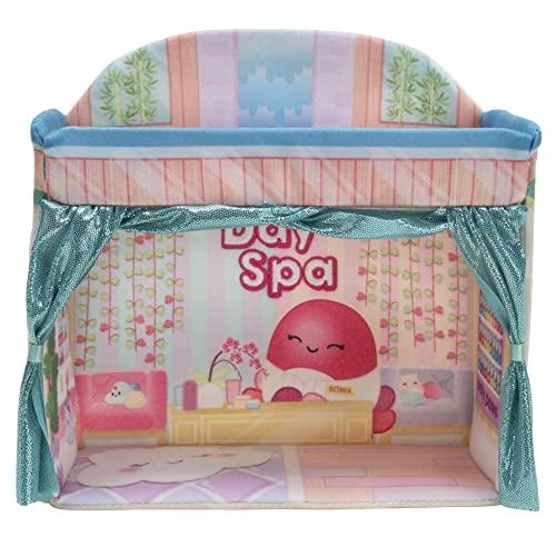Squishville Squishville by Original Squishmallows Deluxe Day Spa Playscene - Include 2-Inch Duchess The Pink Deer, Towel Wrap, Face Mask, Basin & Lounge Chair - Toys for Kids
