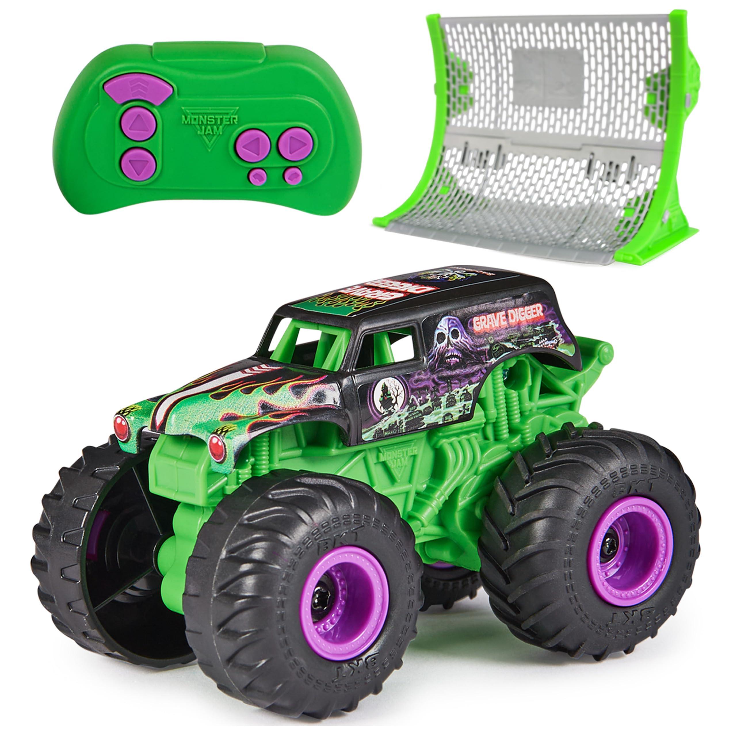 Monster Jam Monster Jam, Official Grave Digger Remote Control Monster Truck with Ramp, Small 1:64 Scale RC Cars Kids Toys for Boys and Girls Ages 3 4 5 6 and up