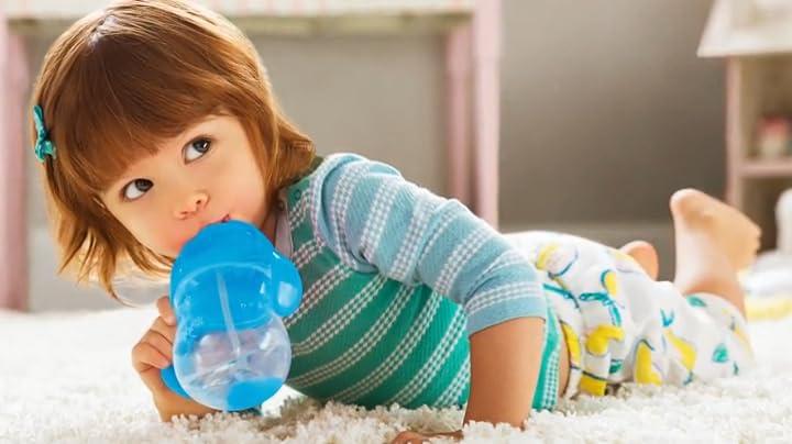 Munchkin Munchkin Weighted Straw Sippy Cups for Toddlers 7oz, Leak Proof, Easy to Hold-Great toddler cups with straws, Supports Straw-use Education, Straw Cups (Purple/Blue)