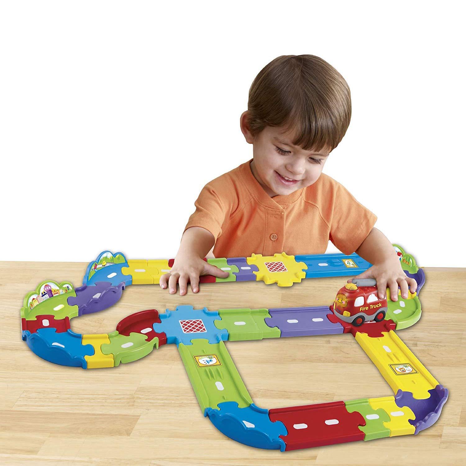 VTech VTech Go! Go! Smart Wheels Deluxe Track Playset