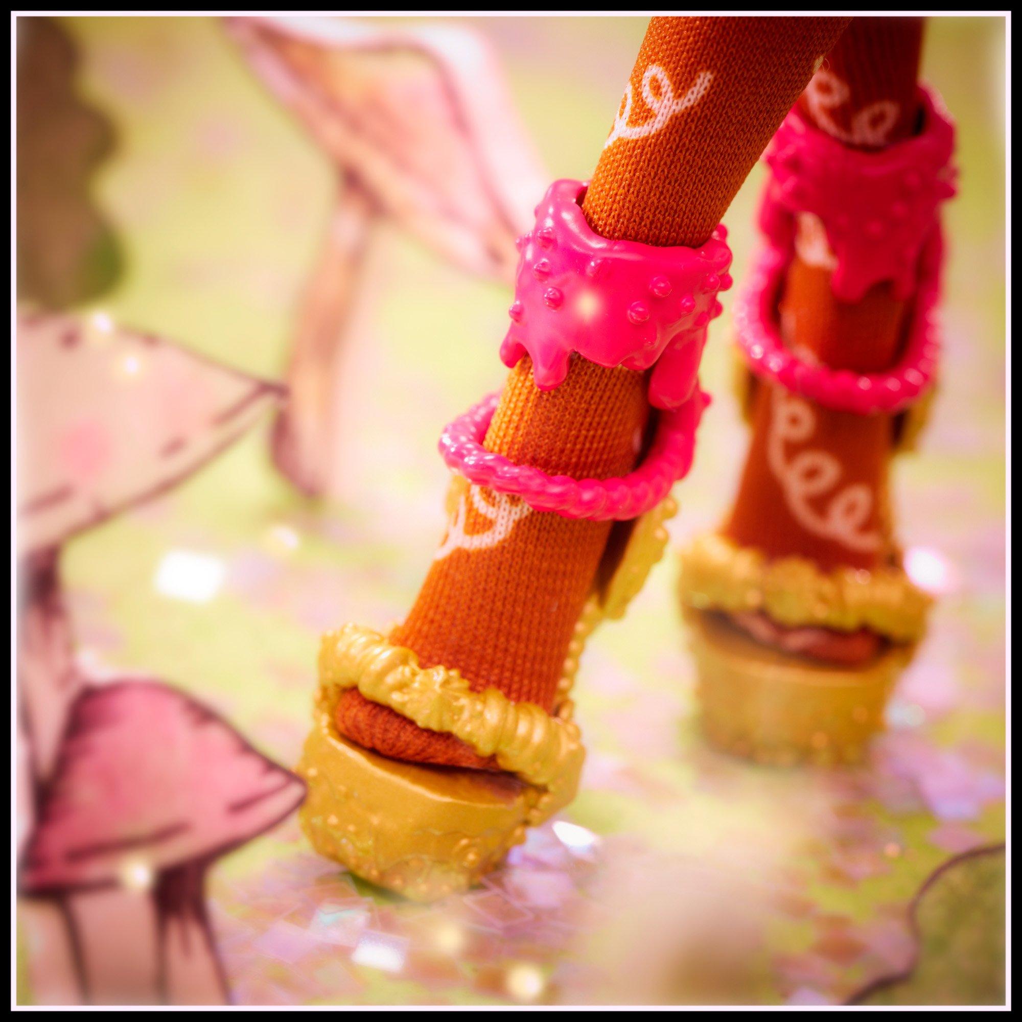 Mattel Ever After High Ginger Breadhouse Doll