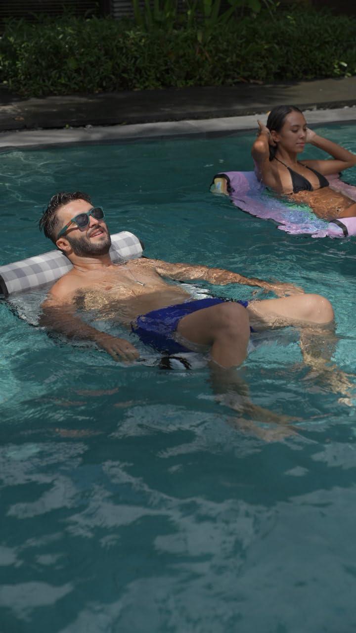 ACQUABOSS ACQUABOSS Water Hammock - Inflatable Swimming Pool & Beach Lounger, Lounge Chair Raft, Drifter, Saddle Float, Floating Bed & Floaties for Water, Summer Fun, Rest & Vacation - Gingham Style