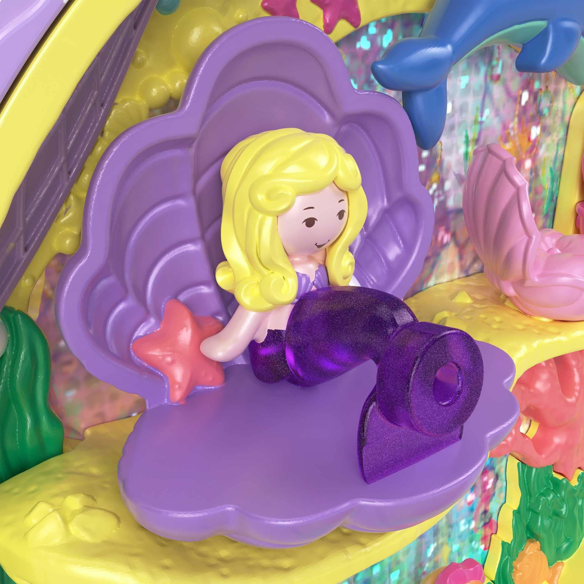 Polly Pocket Polly Pocket Keepsake Collection Mermaid Dreams Collectible Compact, Under-The-Sea Theme, Special Box, 2 Mermaid Dolls, Wearable Ring & More, Collectible Gift, Ages 4 Years Old & Up