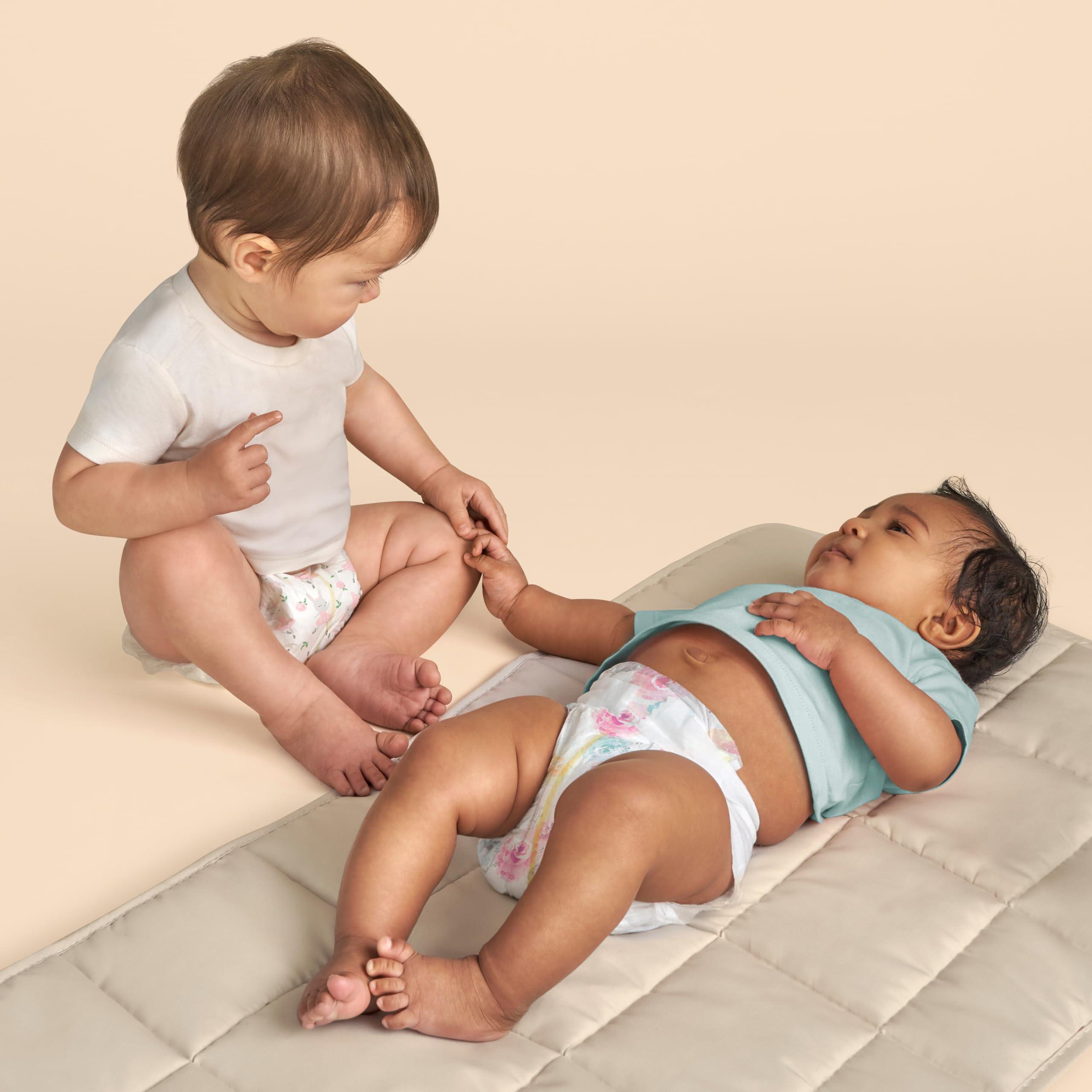 The Honest Company The Honest Company Clean Conscious Diapers for Sensitive Skin | Hypoallergenic, Fragrance Free | Girl Prints | Club Box, Size Newborn, 72 Count