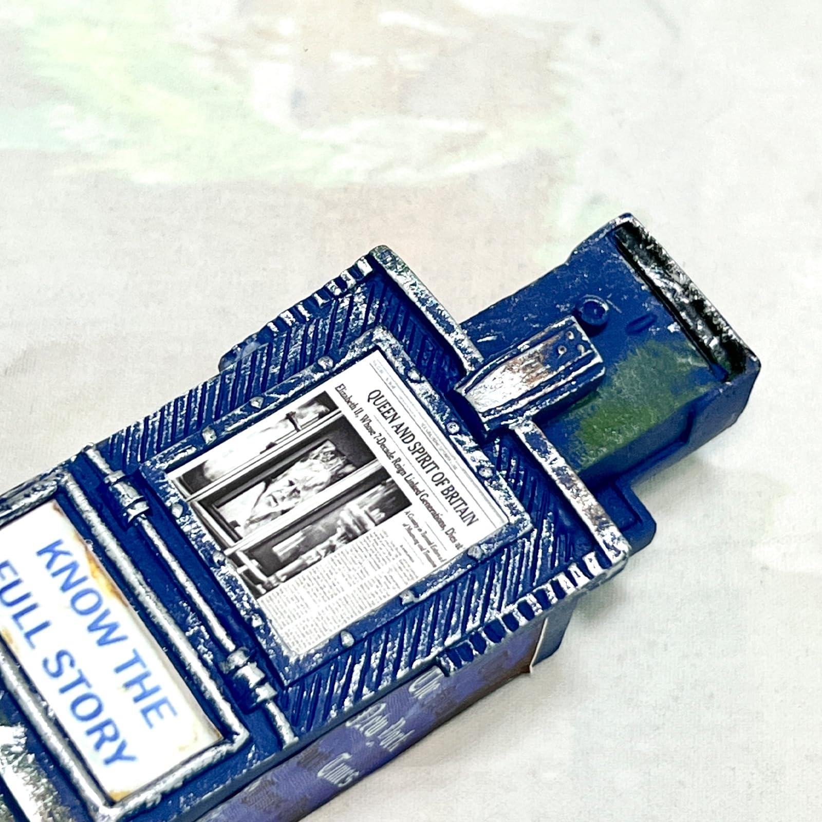 Generic Miniature American Payphone in 1:12 Scale, Mini Vintage Style Phone Booth Mailbox Model Decoration, Suitable for Collection and Scene Building Mini Dollhouse Furniture Accessories (Newspaper Box A)