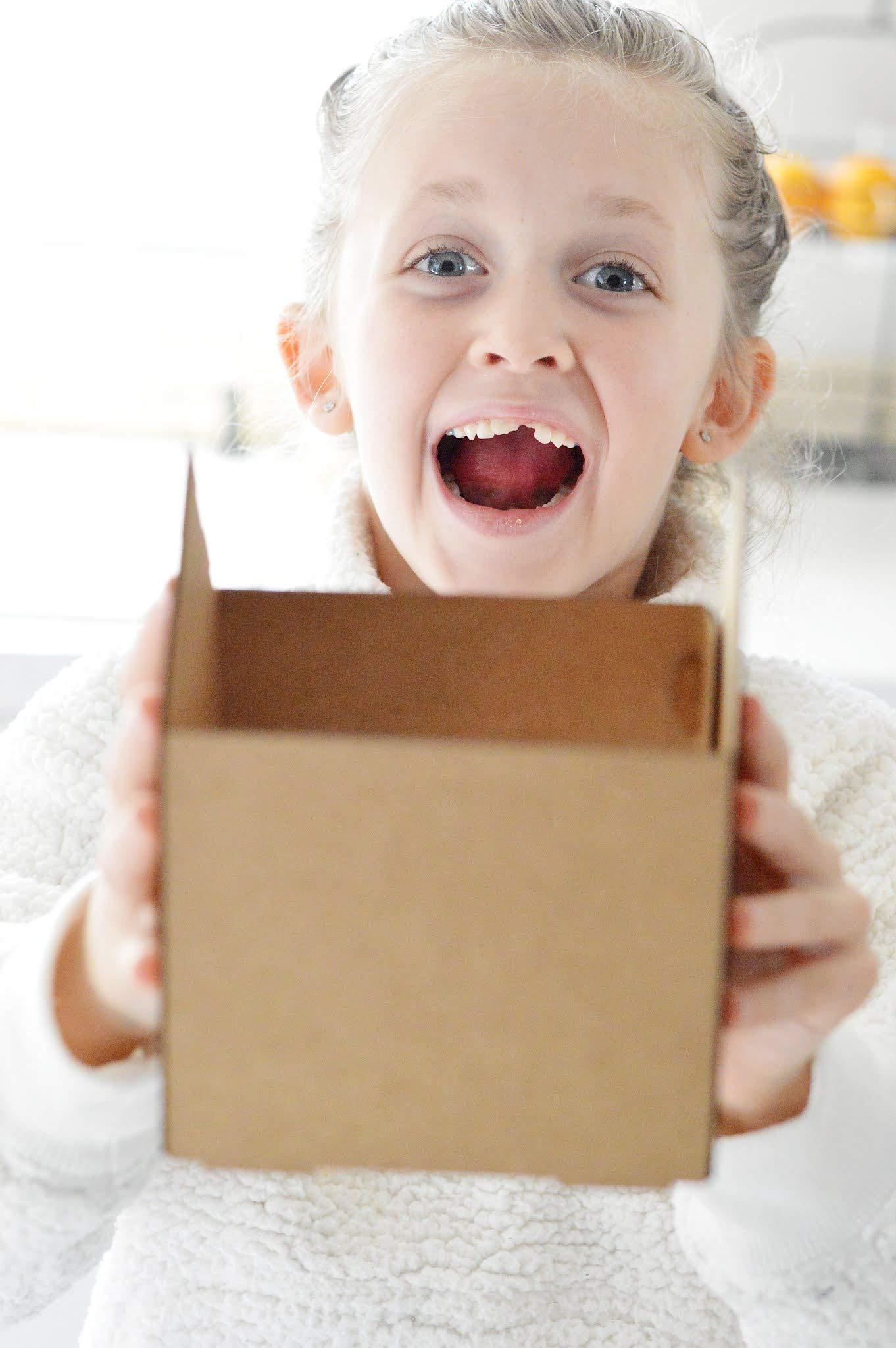 Ginger & Lime Design Kid\'s Craft House Kit (Cardboard) - Pack of 5 - Designed & Made in The USA - Craft for Home, Classroom, Family DIY Decor