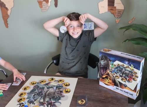 Cartamundi Cartamundi Jurassic World Dino Chase Board Game, Exciting Family Friendly Dinosaur Game, for 2-4 Players, Great Gift for Kids Aged 4+