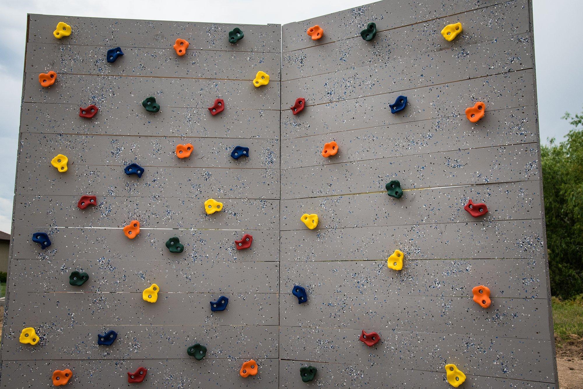 Squirrel Products Squirrel Products 20 Extra Large Deluxe Rock Climbing Holds with Mounting Hardware - DIY Rock Wall Comes with Mounting Hardware - Ages 3+
