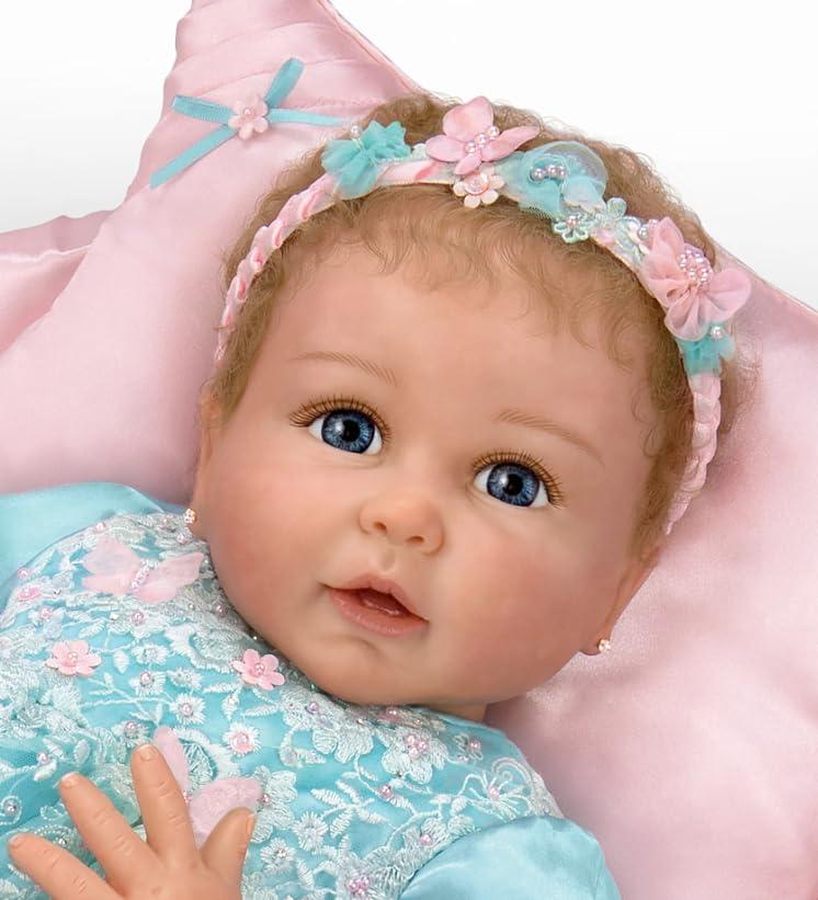 The Ashton - Drake Galleries The Ashton - Drake Galleries Extreme Limited Edition: Charlotte Reborn-Like Baby Doll