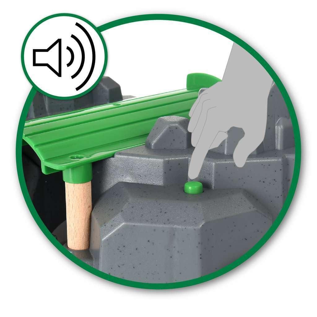 Brio BRIO World - 33889 Crane & Mountain Tunnel | 7 Piece Toy Train Accessory for Kids | Interactive Play | FSC Certified Wood | Perfect for Ages 3 and Up