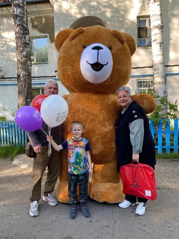 Piamif Inflatable Plush Bear Costume Halloween Blow up Jumpsuit for Wedding Marketing Activities Cosplay Parties Mascot Costume (Brown, 9.84ft Tall)