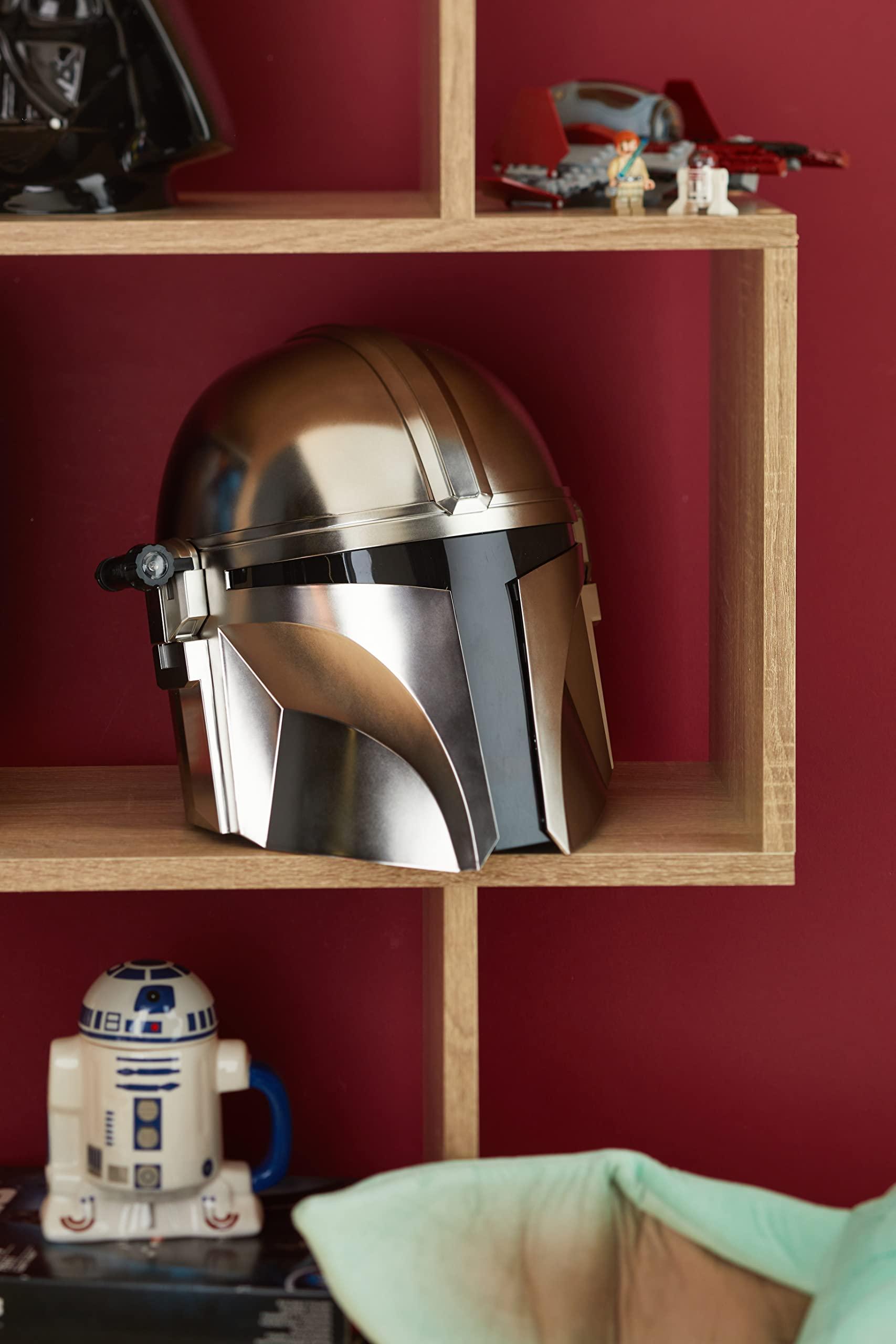 STAR WARS STAR WARS The Black Series The Mandalorian Premium Electronic Helmet Roleplay Collectible, Toys for Kids Ages 14 and Up