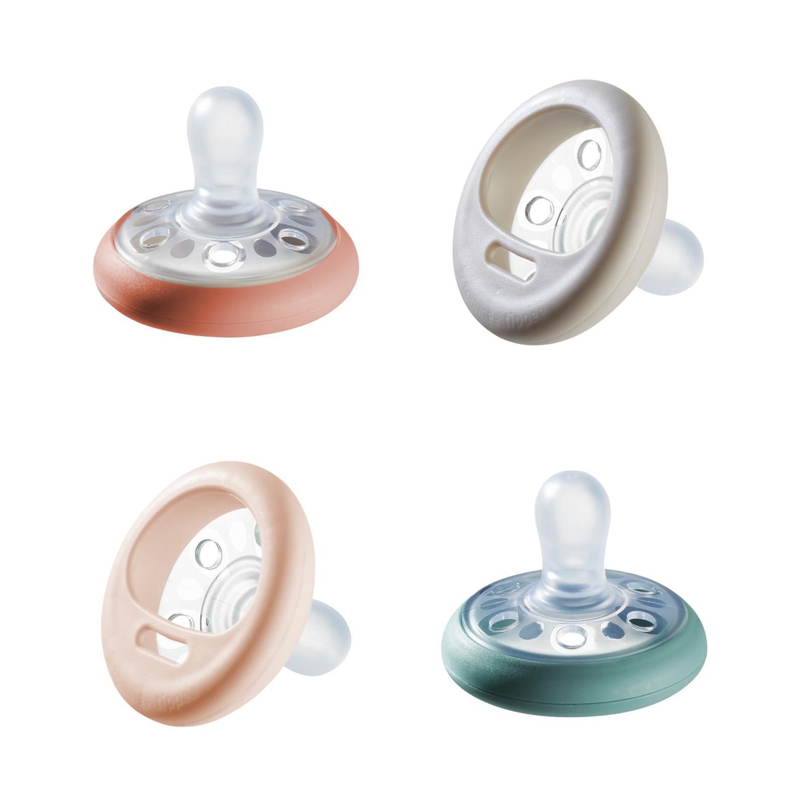 Tommee Tippee Tommee Tippee Breast-Like Pacifier, 6-18 month pack of 4 soothers with breast-like baglet, symmetrical design and BPA free