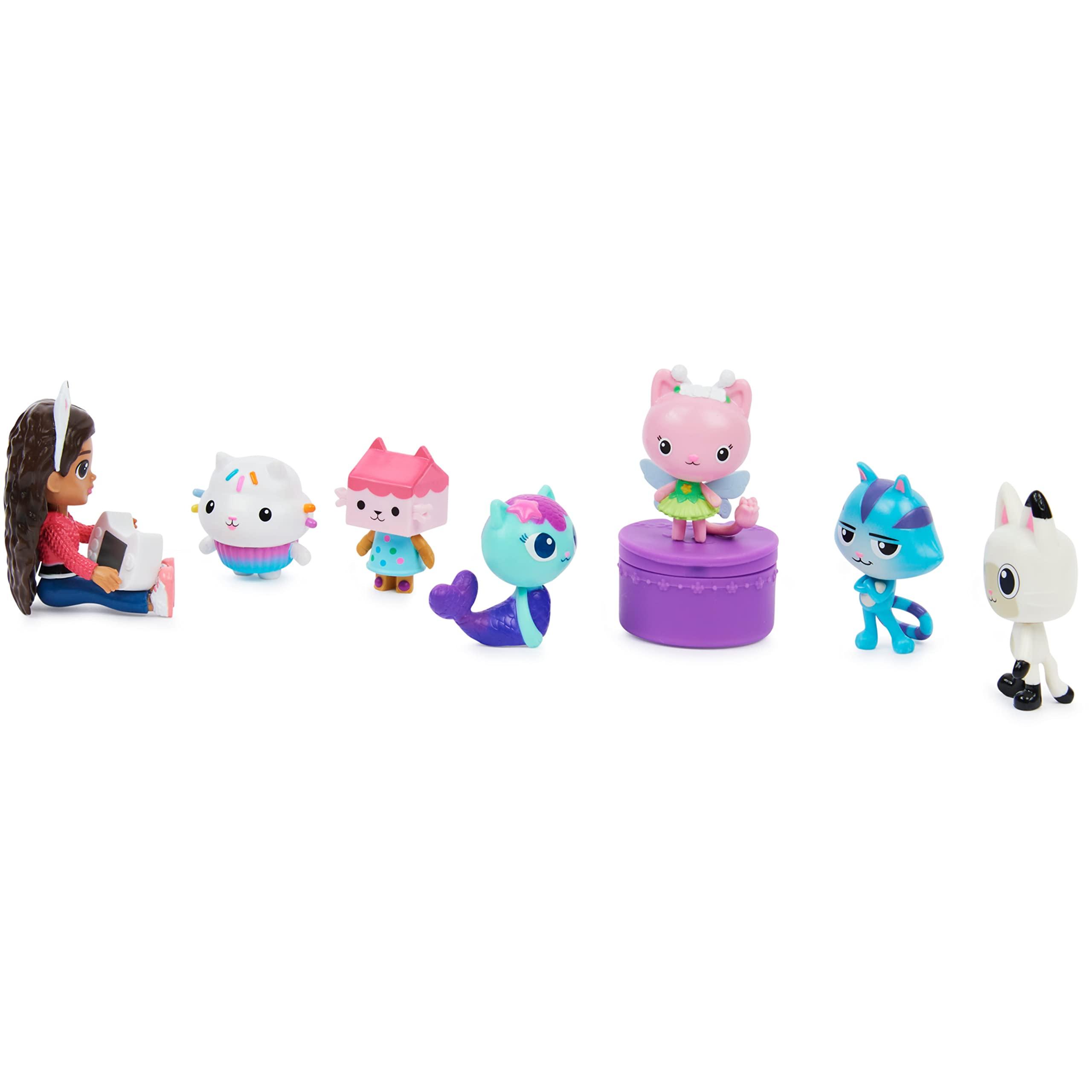 Gabby's Dollhouse Gabby's Dollhouse, Deluxe Figure Gift Set with 7 Toy Figures and Surprise Accessory, Kids Toys for Ages 3 and up