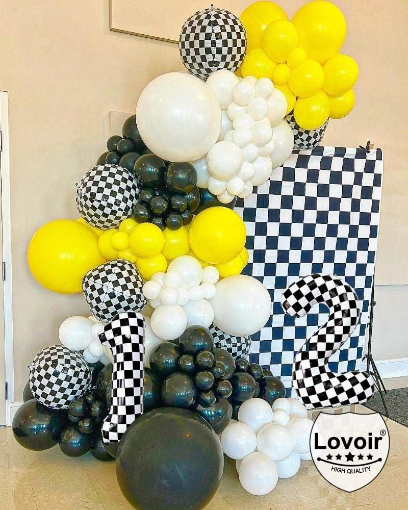 Lovoir Black White Checkered Number 30 Balloons, 40 Inch Giant Number Balloons Foil Mylar Helium Checkered Number 30 Balloons for 30th Birthday Party Supplies Anniversary Event Celebration Decorations
