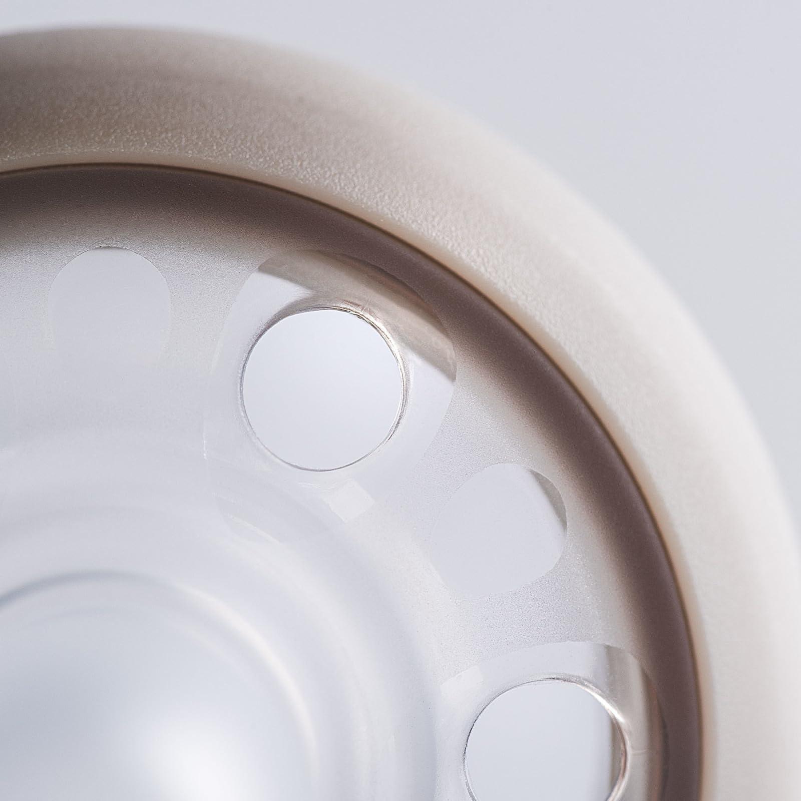 Tommee Tippee Tommee Tippee Breast-Like Pacifier, 6-18 month pack of 4 soothers with breast-like baglet, symmetrical design and BPA free