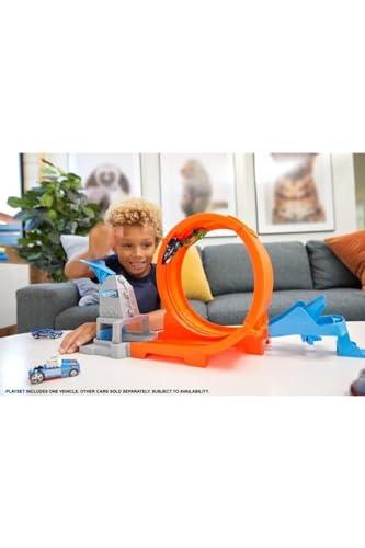 Hot Wheels Hot Wheels Toy Car Track Set Loop Stunt Champion, Dual-Track Loop with Double-Car Launcher, Side-by-Side Racing, includes 1 Toy Car in 1:64 Scale
