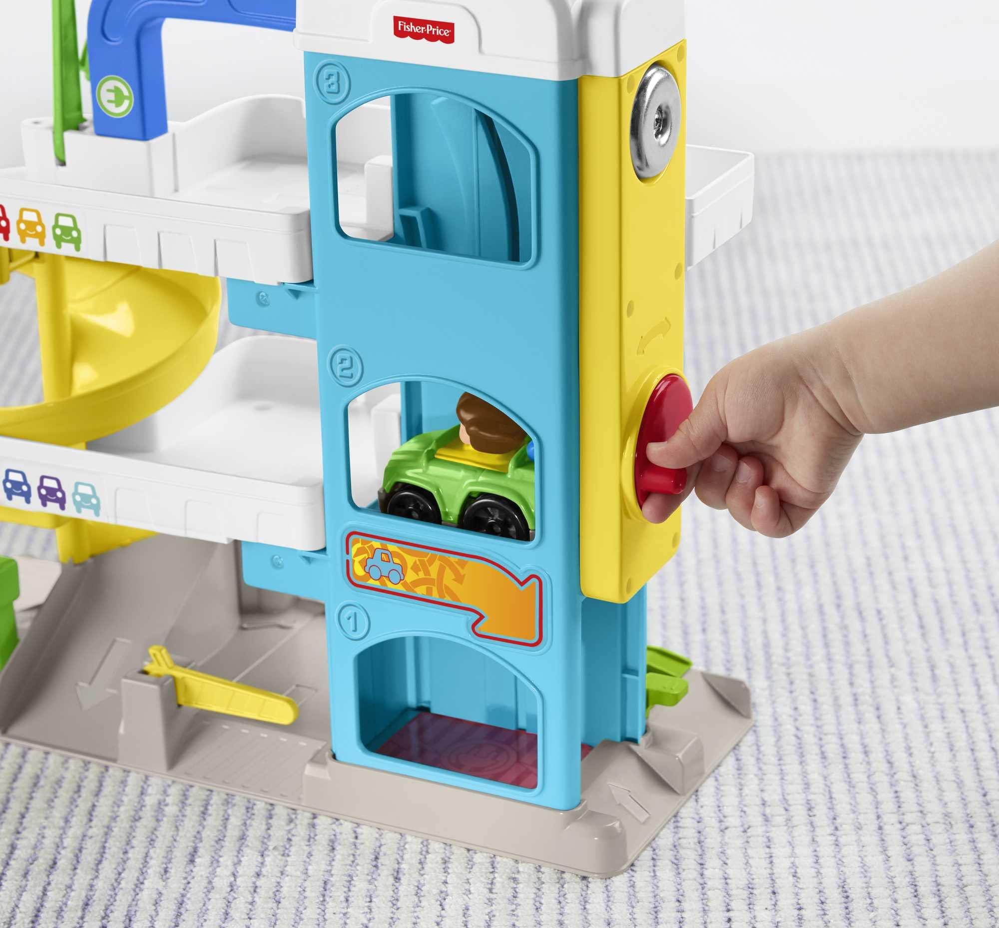 Fisher-Price Fisher-Price Little People Toddler Toy Helpful Neighbors Garage Playset with Spiral Ramp & 2 Cars for Pretend Play Ages 18+ Months