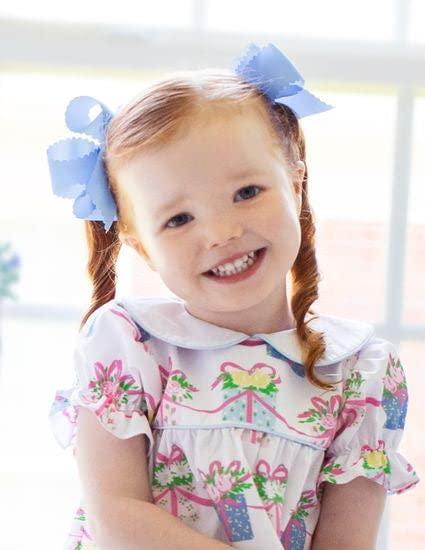 Wee Ones Wee Ones Girls' Classic Grosgrain Hair Bow with Scalloped Edges and Plain Wrap Center on a WeeStay Hair Clip, Medium, Antique White