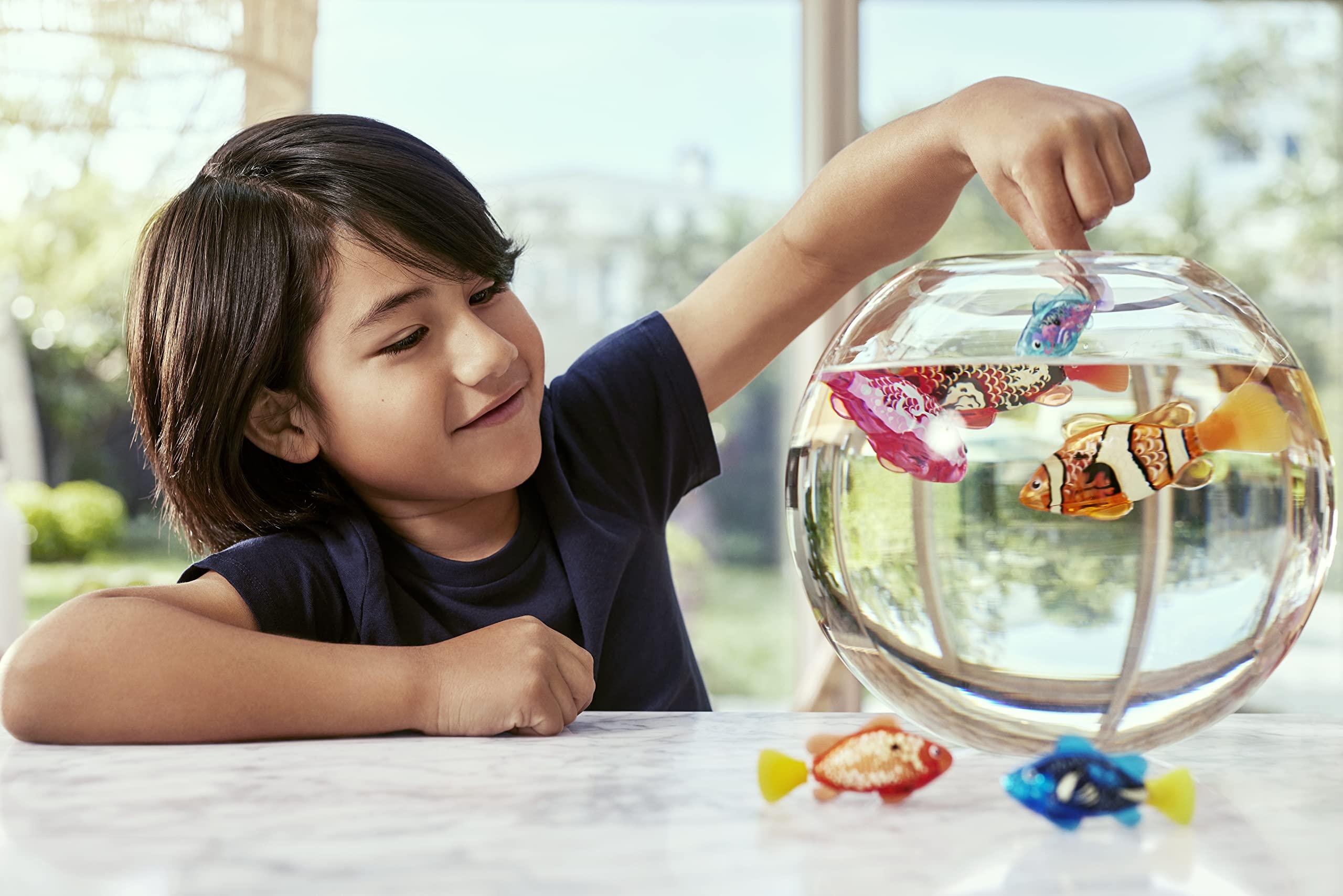 Robo Alive Robo Alive Robo Fish Robotic Swimming Fish (Blue + Red) by ZURU Water Activated, Changes Color, Comes with Batteries, Amazon Exclusive (2 Pack) Series 3
