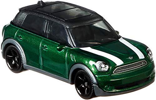 Matchbox Matchbox Top Gun: Maverick 5-Pack of Vehicles & Planes for Kids 3 Years Old & Up, Authentic Design for Collectors