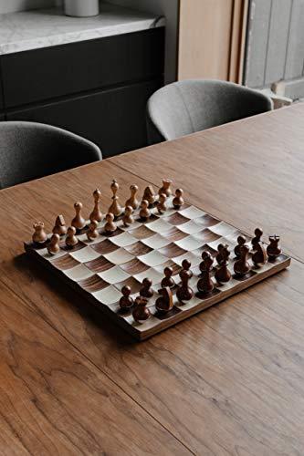 Umbra Umbra Wobble Chess Set 15 x 15 x 1 Inch (38 x 38 x 3 cm)
