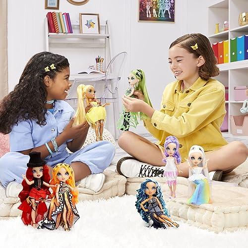 Rainbow High Rainbow High Fantastic Fashion Amaya Raine Rainbow 11 Fashion Doll and Playset with 2 Complete Doll Outfits, and Fashion Play Accessories, Great Gift for Kids 4-12 Years Old