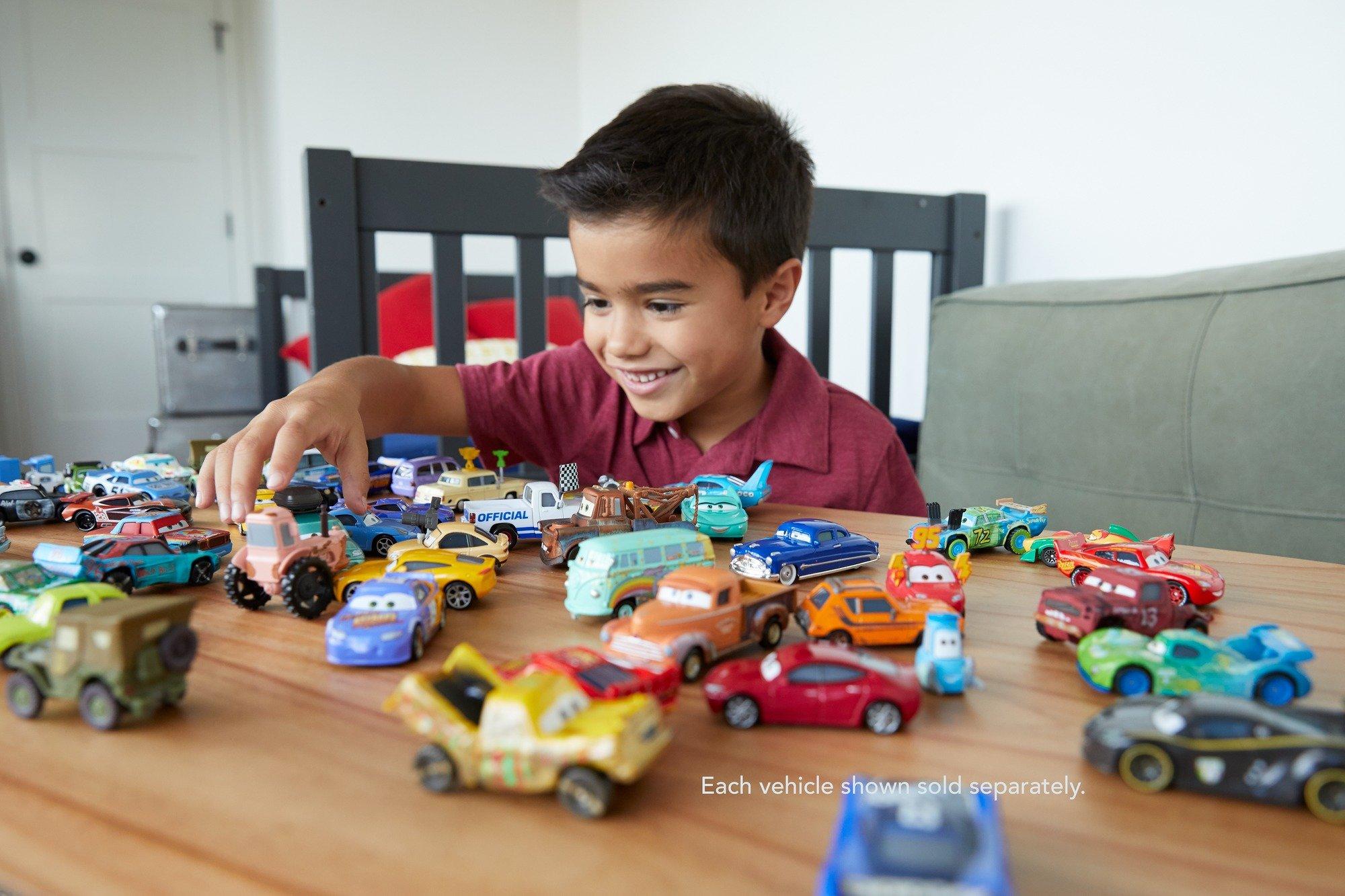 Mattel Disney Cars Toys Deluxe Mack