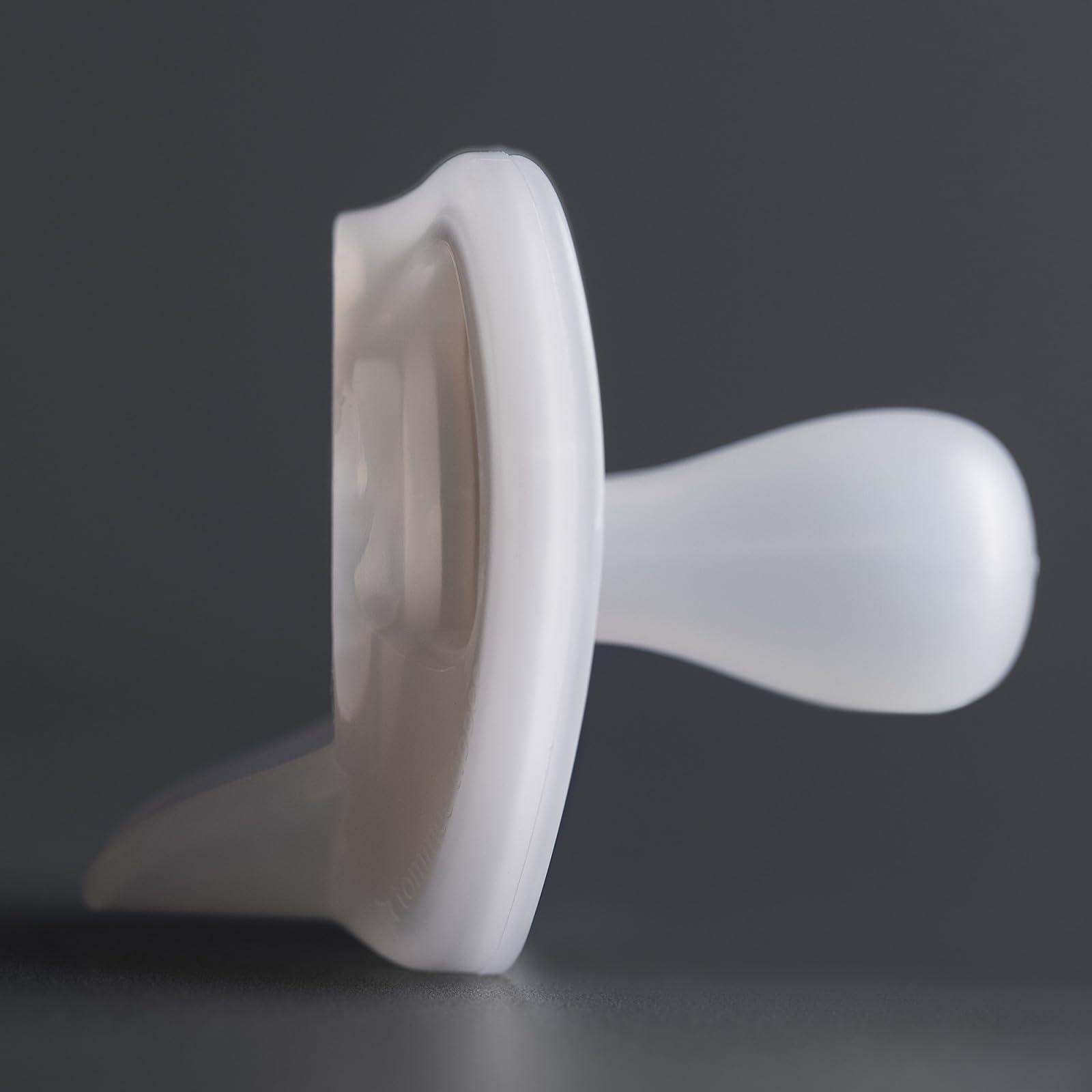 Tommee Tippee Tommee Tippee Ultra-Light Silicone Pacifier, Symmetrical One-Piece Design, BPA-Free Silicone Binkies, 18-36m, 4-Count (Pack of 2)