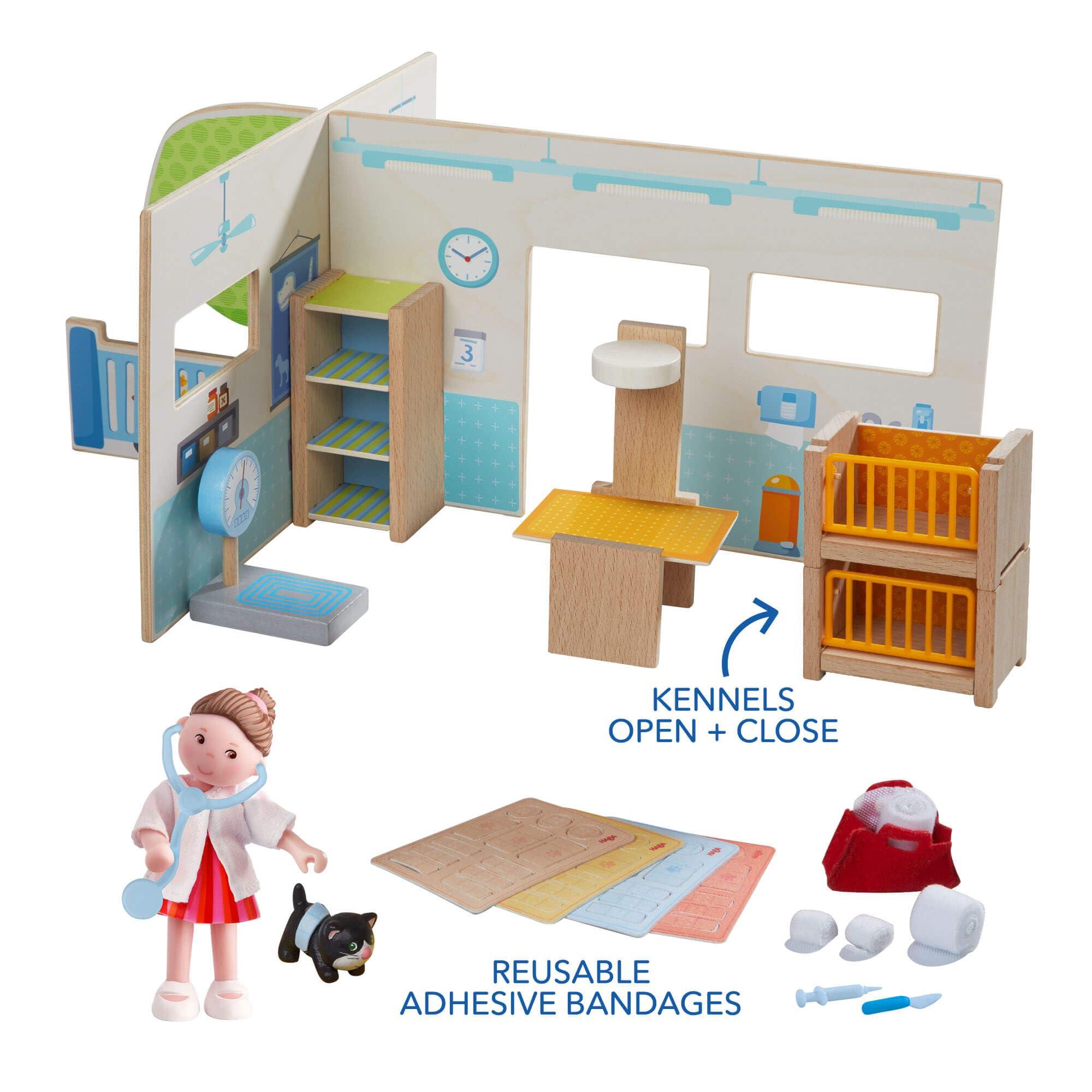 HABA HABA Little Friends Veterinary Clinic Play Set - 4 Detailed Rooms with 1 Vet Figure, Kitten, Kennels and Accessories
