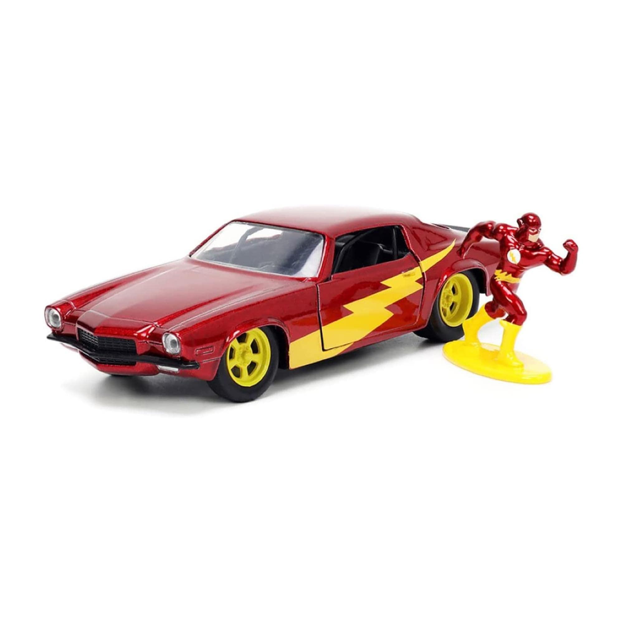 Jada Toys Jada Toys DC Comics 1:32 1973 Chevy Camaro Die-cast Car with The Flash Die-cast Figure, Toys for Kids and Adults, Red